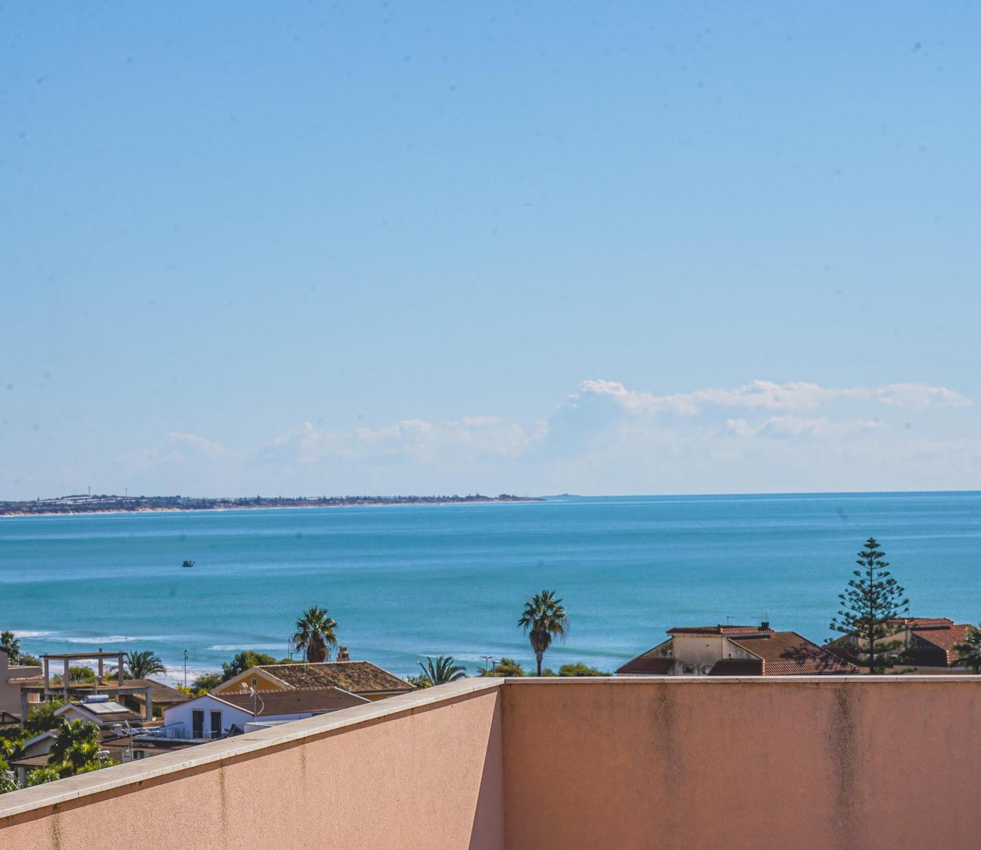 Attico Terrazza Cielomare Seaview Lejlighed Pozzallo Eksteriør billede